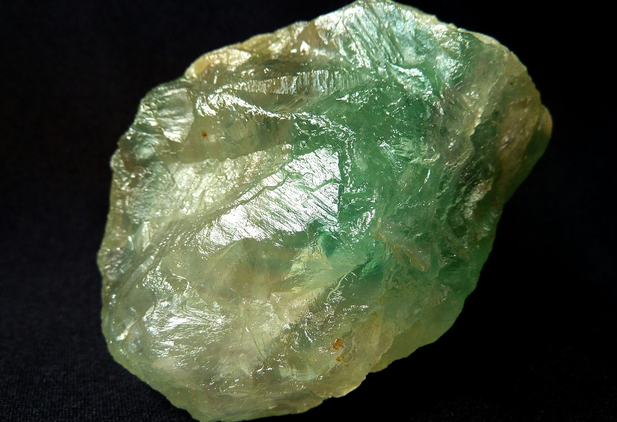 The Many Benefits Of Landscaping Glass